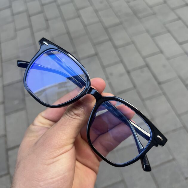 Lunettes reposant blue block